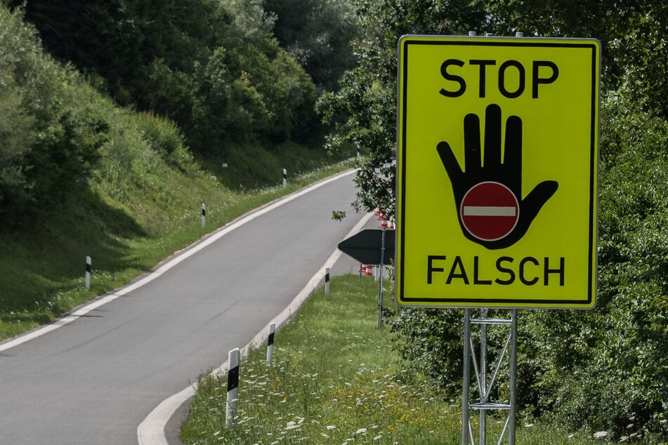 Unfall A38: Geisterfahrer auf der A38: Polizei stoppt ihn nach 15 Kilometern!