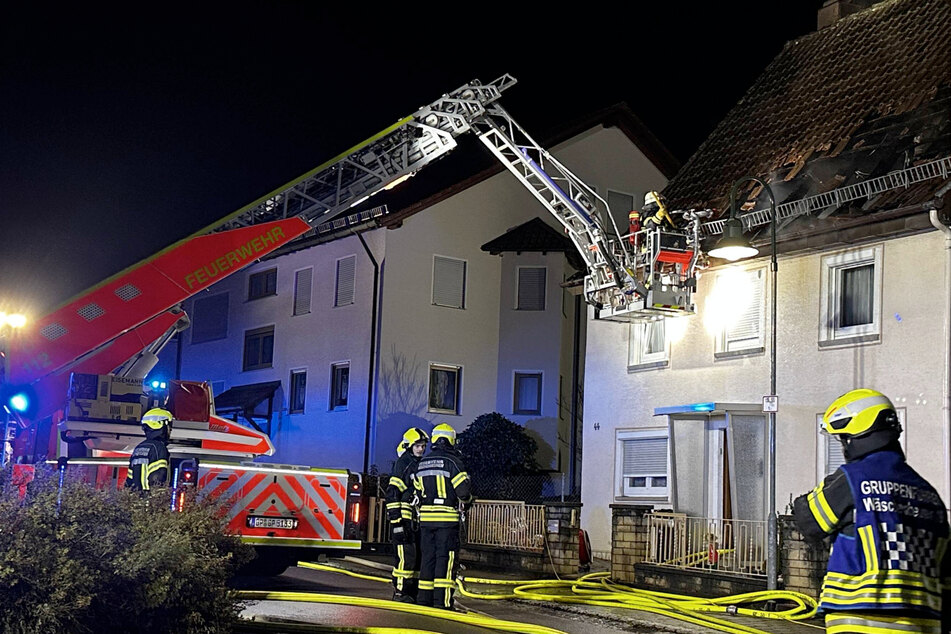 Einfamilienhaus im Kreis Göppingen in Flammen: 200.000 Euro Schaden!