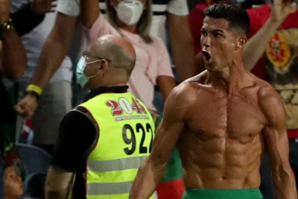 Wahnsinnige Ronaldo-Show: Erst Tätlichkeit, dann Elfer verballert, dann Last-Minute-Doppelpack!