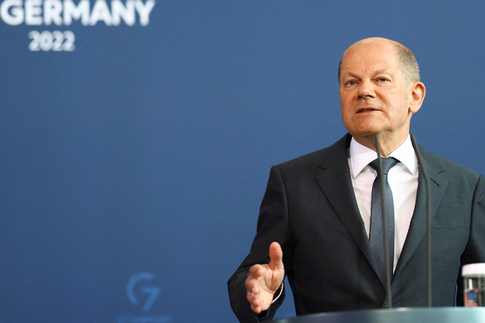 Bundeskanzler Olaf Scholz (63, SPD)