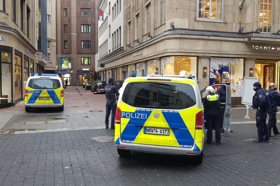 Der Überfall auf eine Filiale der Schweizer Luxusuhrenmanufaktur Breguet fand Mitte Dezember auf der Düsseldorfer Königsallee statt.