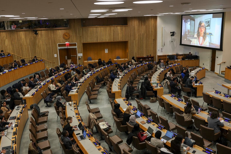 The UN General Assembly has once again adopted a resolution urging the US to end its embargo against Cuba.