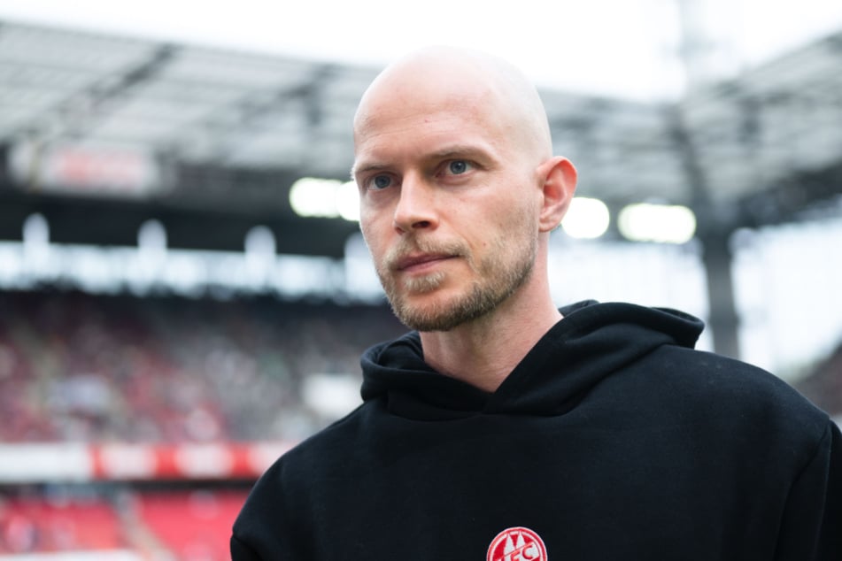 René Wagner (38) hat das Zepter beim 1. FC Köln zum Ende der abgelaufenen Spielzeit übernommen und soll die Domstädter in eine sportlich sichere Zukunft führen.