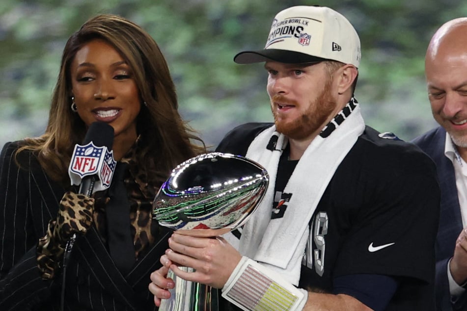 From Zero to Hero: Nach einer undankbaren Odyssee durch mehrere Teams scheint Seahawks-Quarterback Sam Darnold sein Zuhause in Seattle gefunden zu haben. Den Titel hat schon mal sicher.