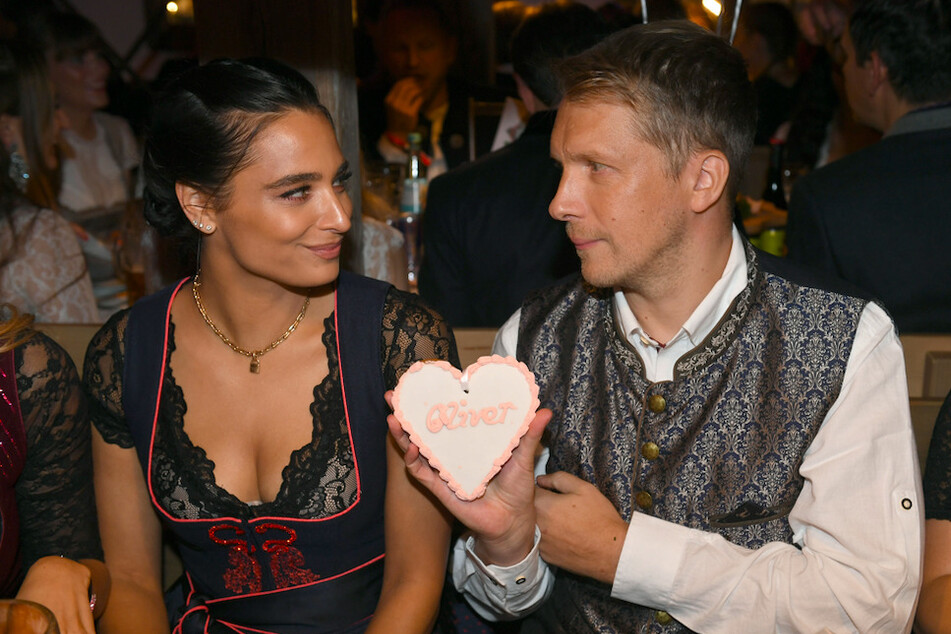 Oliver Pocher (44) und seine Frau Amira (29) feiern im Käferzelt.