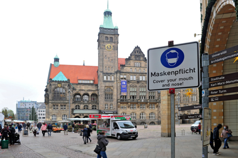 Die Maskenpflicht gilt nicht nur am Markt, sondern in der gesamten Fußgängerzone.