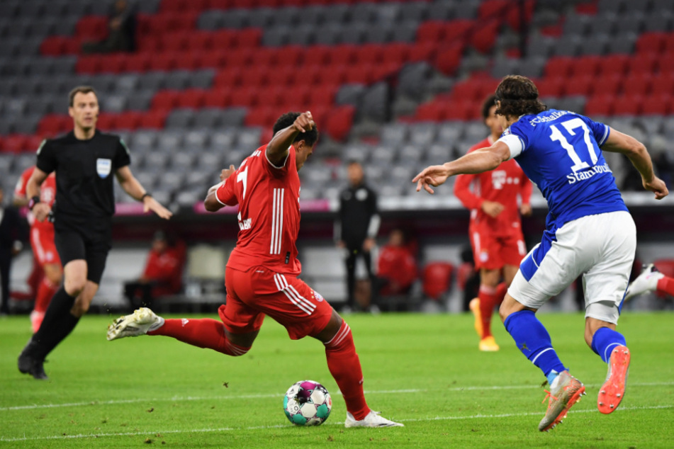 Serge Gnabry beim Abschluss, der den FC Bayern 1:0 in Führung brachte.
