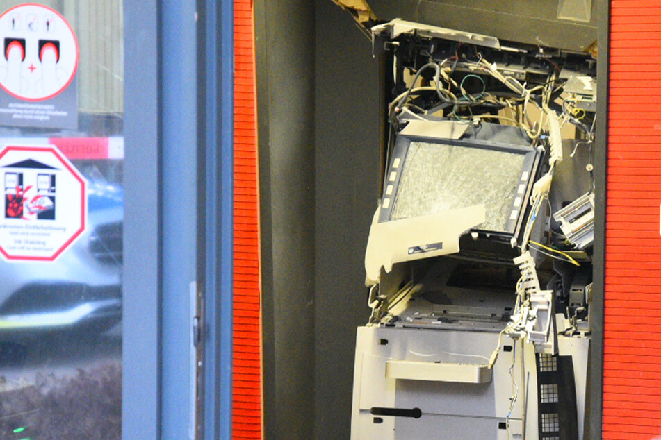 Geldautomaten-Knacker deutschlandweit aktiv: Polizei schnappt sechs Verdächtige!