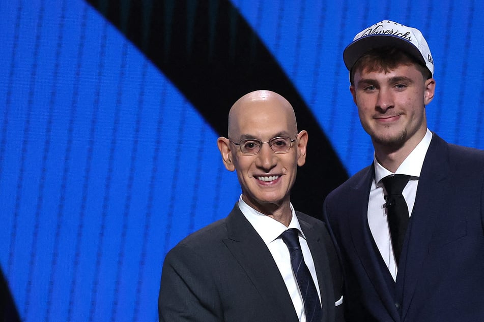 College star Cooper Flagg takes No. 1 pick as 2025 NBA Draft kicks off!