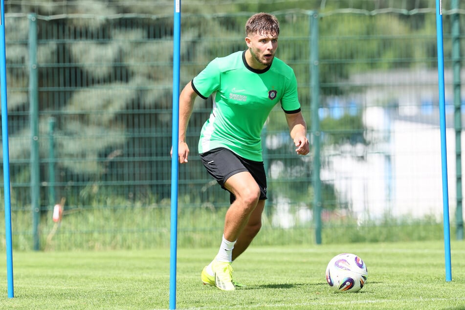 Ist Probespieler Maxim Gresler der nächste Neuzugang für Aue?
