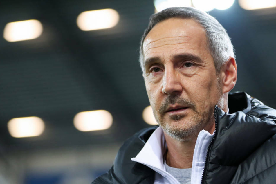 Trotz klarer Unterlegenheit war Eintracht-Coach Adi Hütter nicht unzufrieden mit der Leistung seiner Mannschaft. (Archivbild)