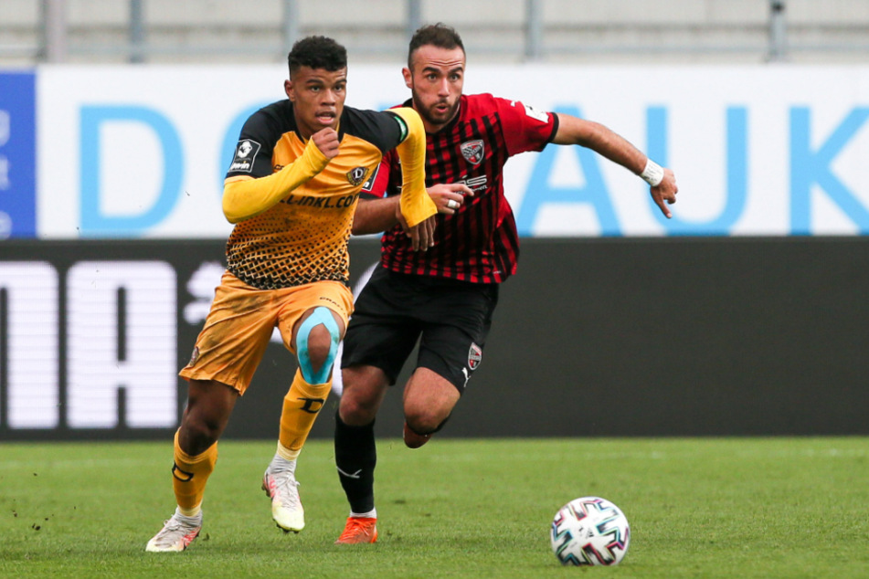 Ransford Königsdörffer (l.) lieferte in Ingolstadt eine gute Partie ab, auch als Aushilfsverteidiger.