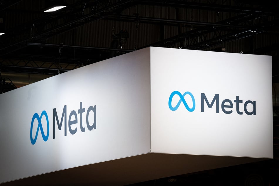 Meta has said it will block new political ads during the final week of the election campaign.