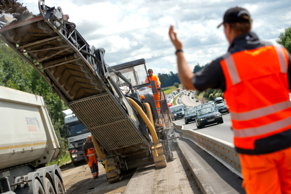 Auch im neuen Jahr wird es auf Bayerns Autobahnen wieder zahlreiche Baustellen geben. (Symbolbild)