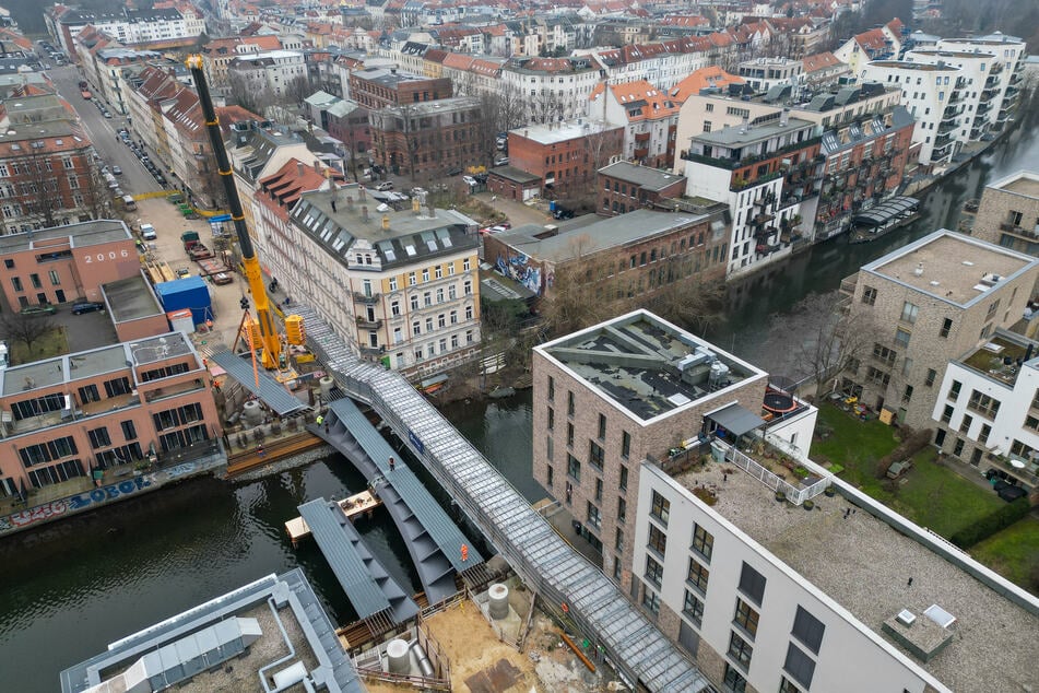 Die Karlbrücke wird wohl erst im Sommer freigegeben.
