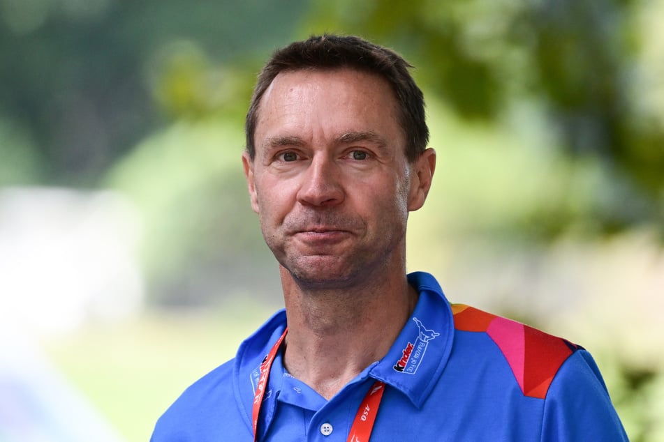 Ex-Fahrer und TV-Experte Jens Voigt (54) ist von den nächtlichen Kontrollen bei den Radsportlern nicht gerade begeistert.