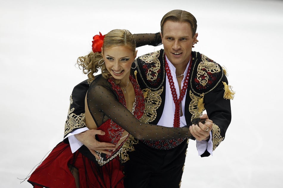 Kostomarow holte 2016 mit Tatjana Nawka (47) Gold im Eistanzen bei den Olympischen Spielen in Turin.