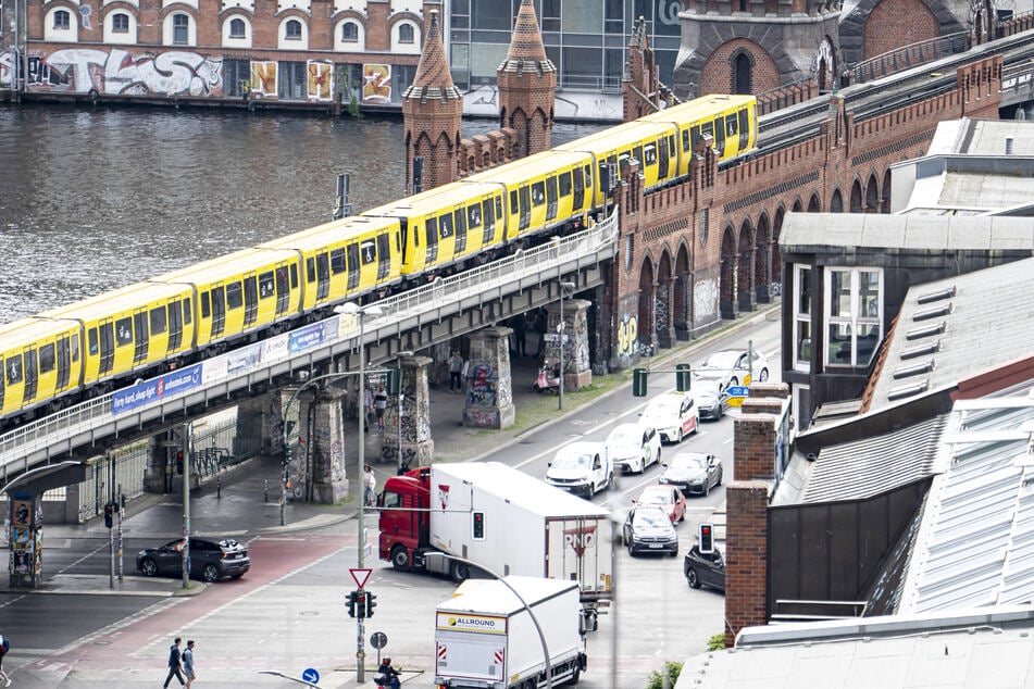 Keine U1 zwischen Wittenbergplatz und Warschauer Straße: BVG rechtfertigt sich