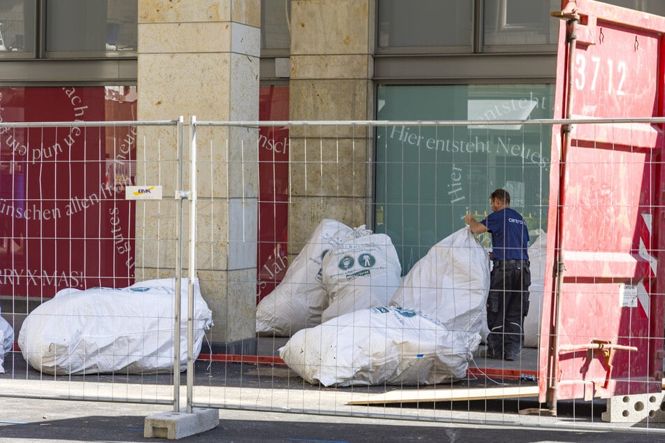 Arbeiter sind bereits zugange.