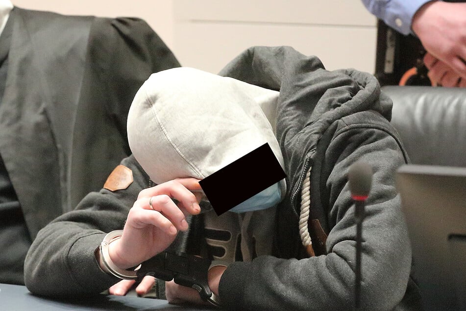 Maik (44) muss hingegen für neun Jahre in den Knast.