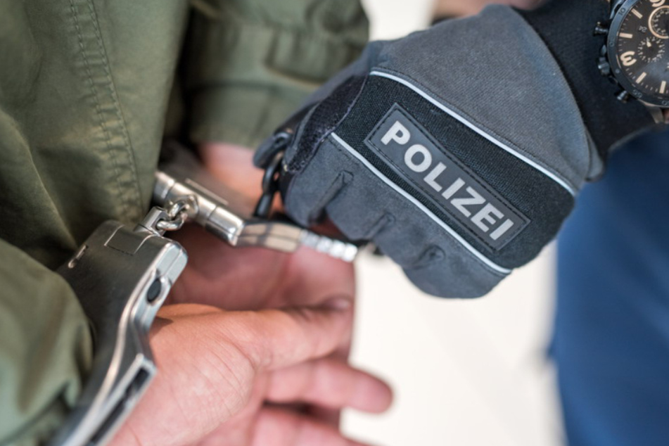 Erneut unerlaubt in Deutschland: Untergetauchter Gewalt- und Sexualtäter verhaftet