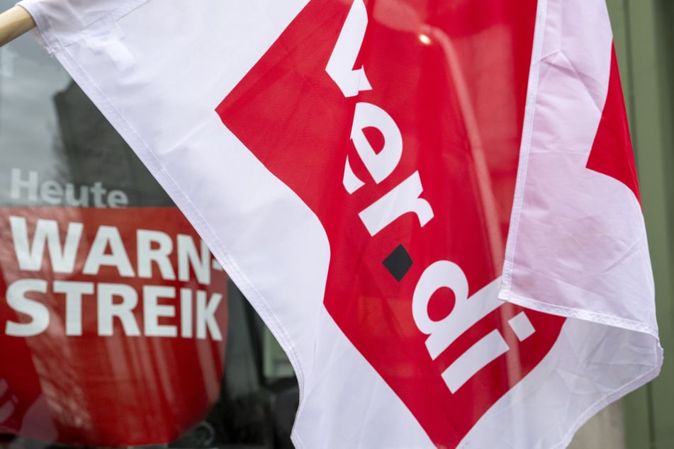 ver.di fordert, dass alle Beschäftigten 500 Euro brutto mehr bekommen.