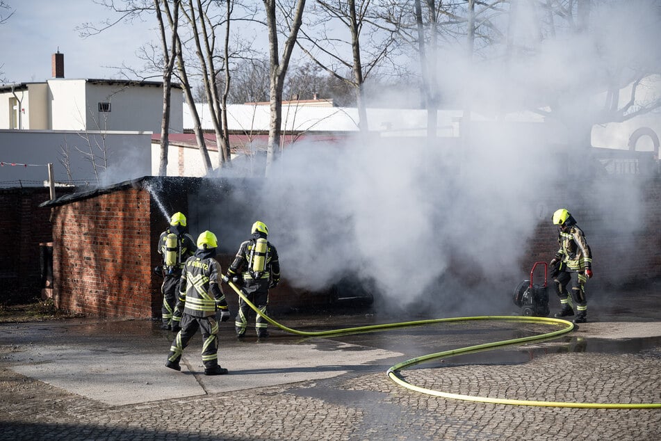 Während des Feuerwehreinsatzes auf dem Hofmann-Wertstoffhof in Görlitz kam es zu einer starken Rauchentwicklung.
