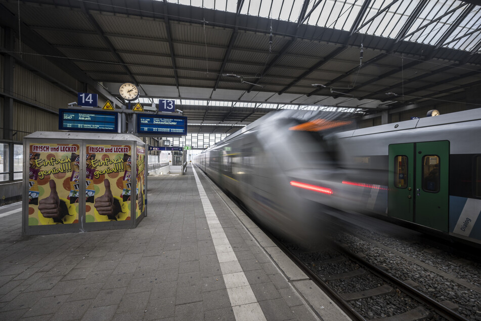 Mit dem 49-Euro-Ticket können deutschlandweit alle Nahverkehrszüge genutzt werden.
