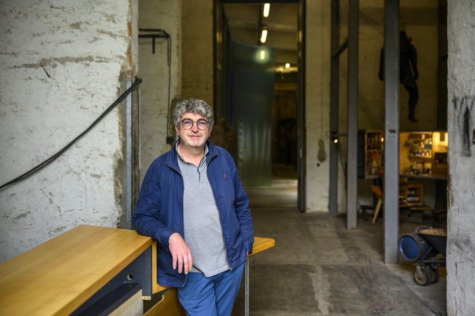 "Begehungen"-Vorstand Matthias Döhler (49): Blick ins Innere des alten Schauspielhauses.