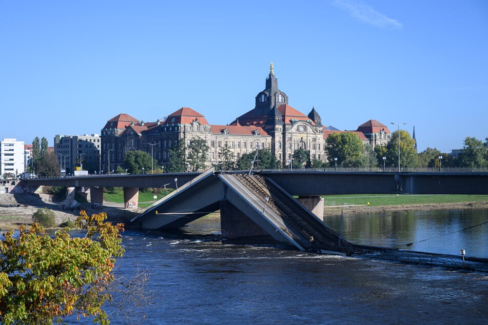 Im September stürzte die Dresdner Carolabrücke aufgrund von Korrosion ein.