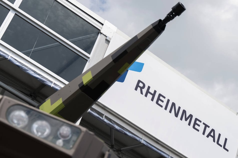 Berlin: Nächster Vorfall bei Rheinmetall: Aktivisten kleben sich auf Werksgelände fest