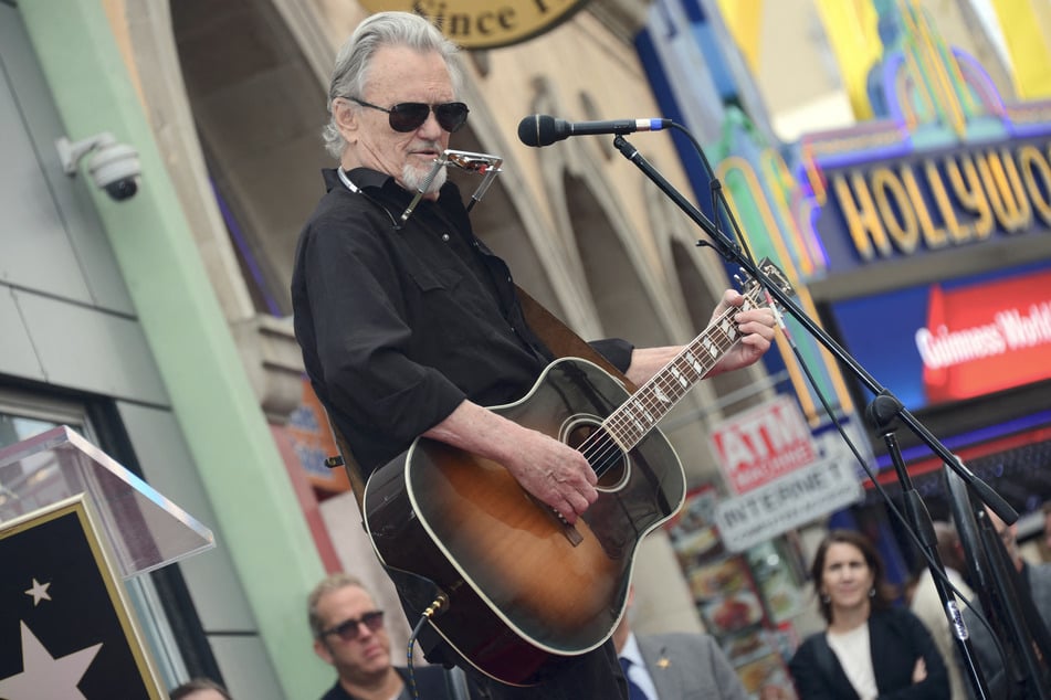 Kristofferson war nicht nur ein Star in Nashville (Tennessee), sondern begeisterte seine Fans überall auf der Welt.