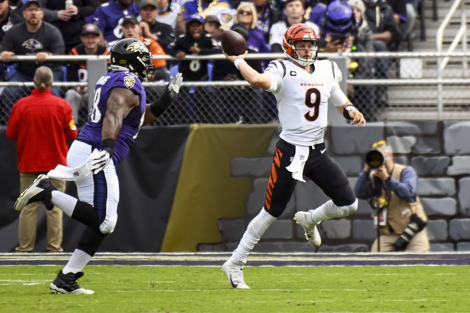 Joe Burrow leads the Bengals in sharing the AFC North division lead after Week Seven.