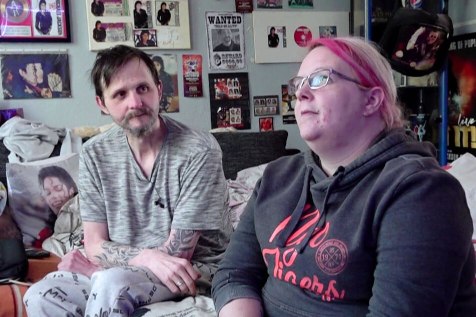 Franzi (40) kümmert sich um die Pflege ihres Mannes Markus (49).