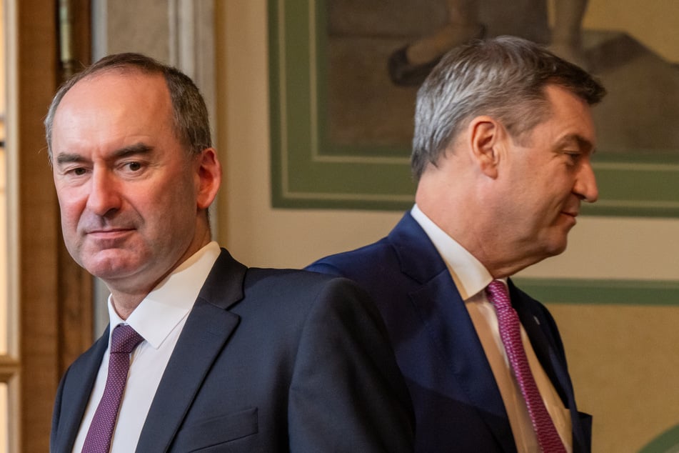 Hubert Aiwanger (53, l.), Bundesvorsitzender der Freien Wähler, und Markus Söder (57, CSU), Ministerpräsident von Bayern.