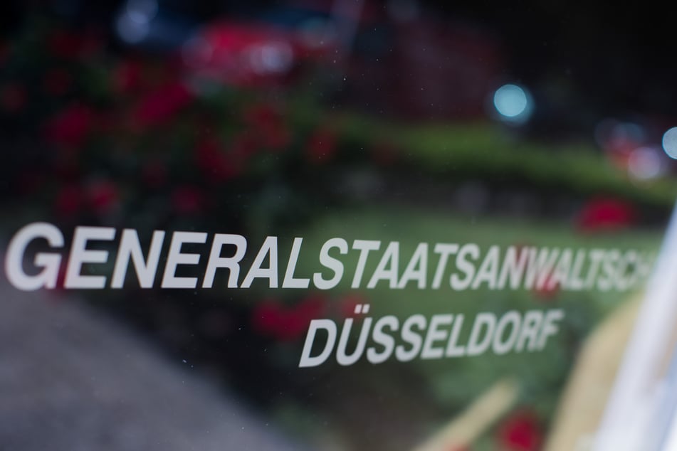 Die Generalstaatsanwaltschaft in Düsseldorf hat Anklage gegen drei Jugendliche aus NRW erhoben.