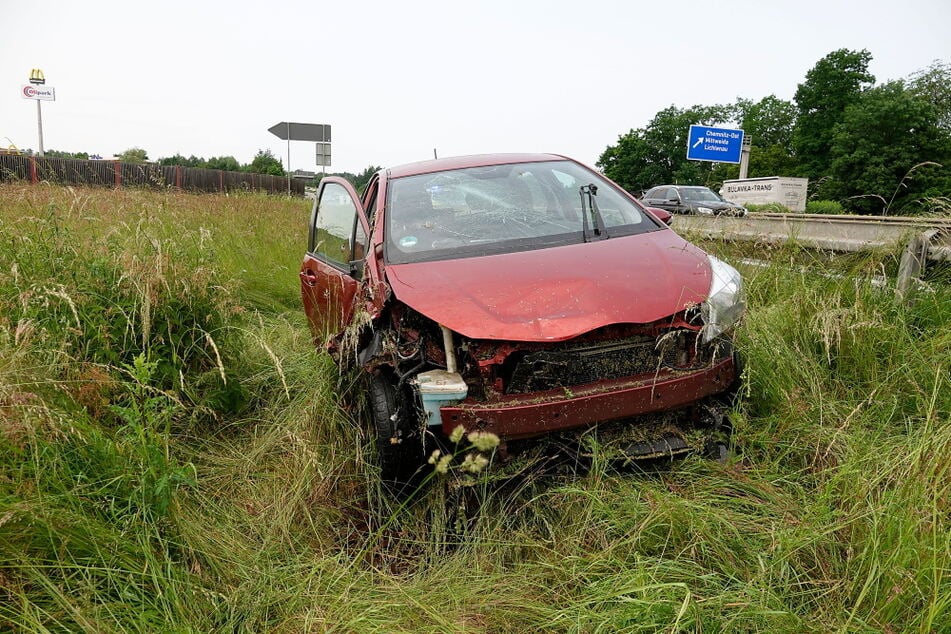 Bei dem Unfall entstand ein Sachschaden von etwa 4300 Euro.