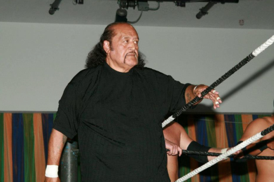 Der Profi-Wrestler Afa Anoaʻi ist im Alter von 81 Jahren verstorben.