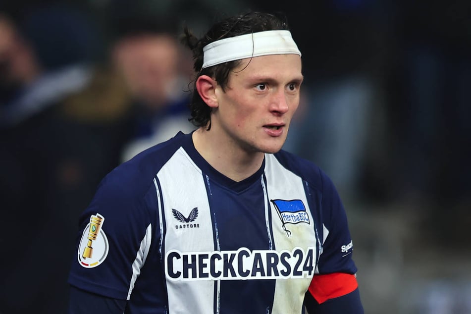 Der Frust sitzt bei Fabian Reese (28) nach dem aberkannten Treffer tief.