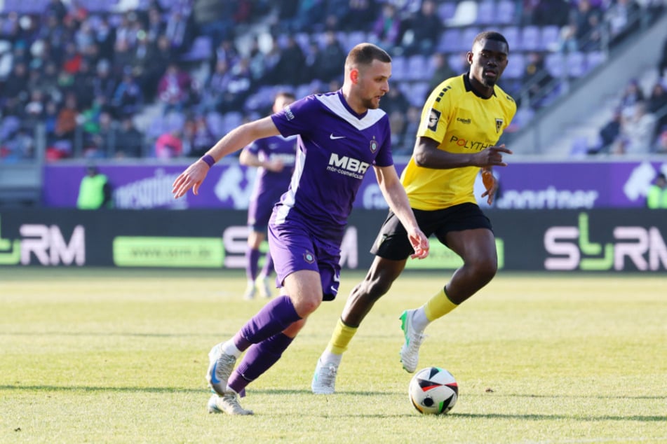 Die Zukunft von Niko Vukancic (23, l.) beim FC Erzgebirge Aue ist wieder offen.