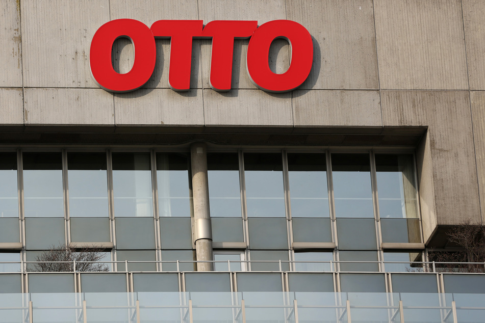 Michael Ottos Engagement hat Otto in Medien Etiketten wie "Werte-Unternehmer" und "grüner Kapitalist" eingebracht.