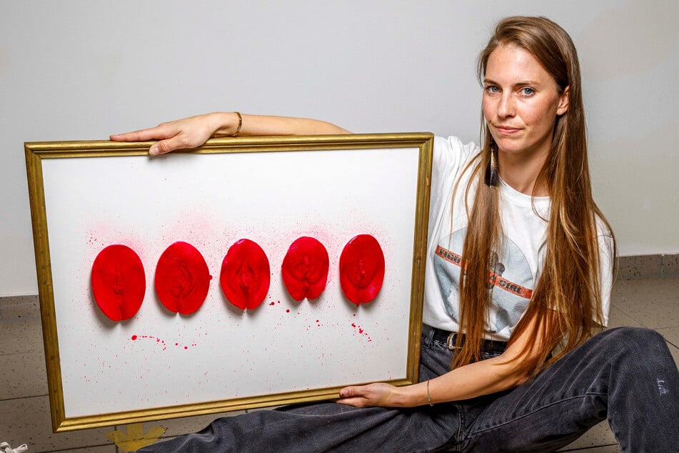 Künstlerin Giulietta Scheer (33) präsentiert eine Serie mit Gips-Abdrücken von Vulven ihrer Freundinnen.
