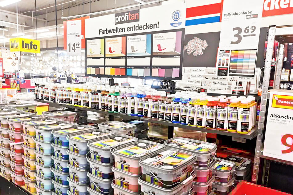 Möbelhaus reduziert jetzt stark die Preise hunderter Artikel