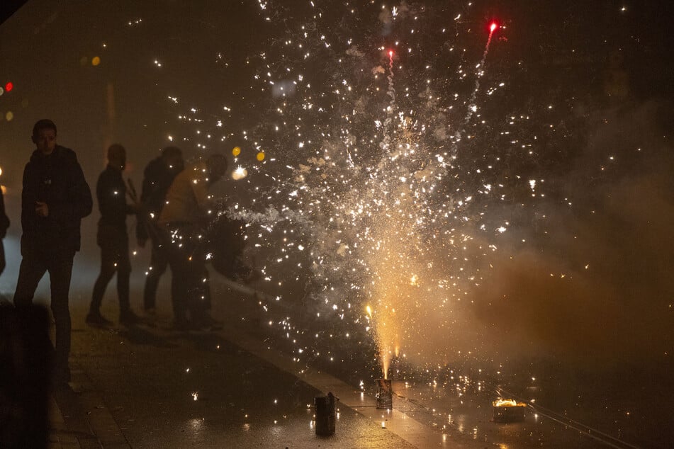 In Brandenburg wird es zum Jahreswechsel größtenteils keine Böllerverbotszonen geben. (Symbolbild)