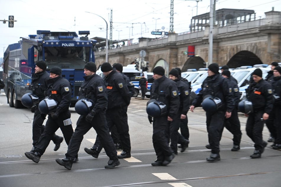 Am Bahnhof Mitte wird es ernst.