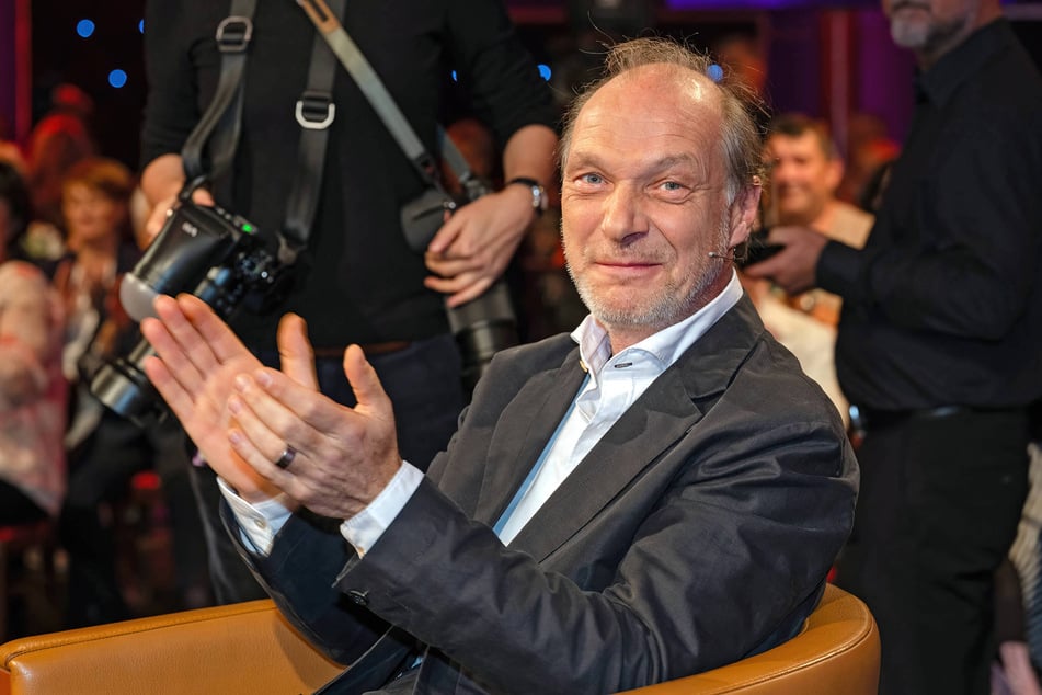 Schauspieler Martin Brambach (57) war im MDR-"Riverboat" zu Gast und erzählte von einem einprägsamen Erlebnis seines Vaters.