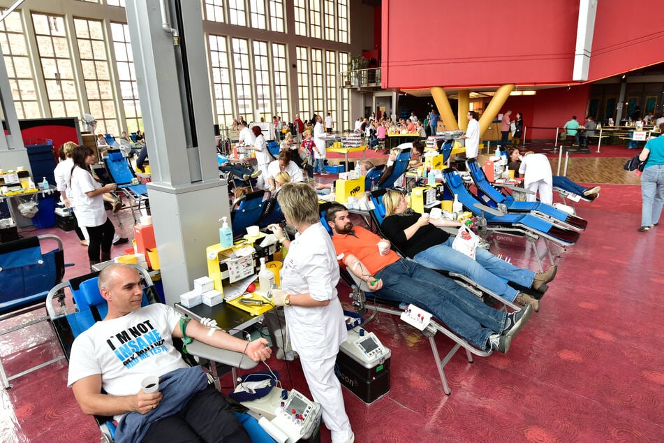 In der Galerie Roter Turm findet am Samstag der 46. DRK-Blutspendemarathon statt.