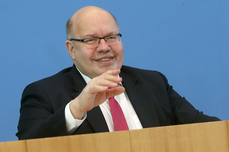 Bundeswirtschaftsminister Peter Altmaier (62, CDU).