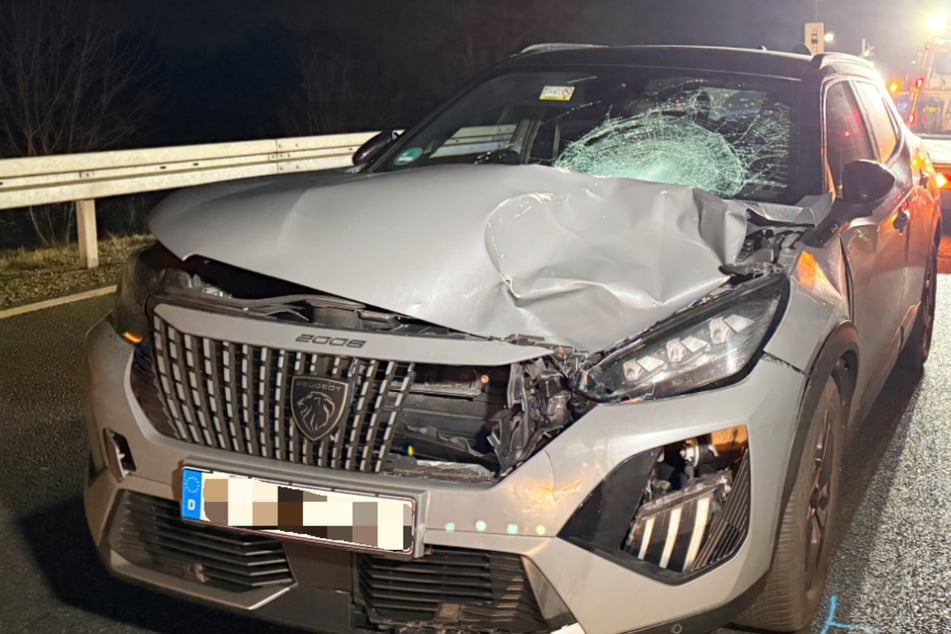 Tödlicher Unfall nach Panne: Frau steigt mitten auf B14 aus Auto und wird erfasst