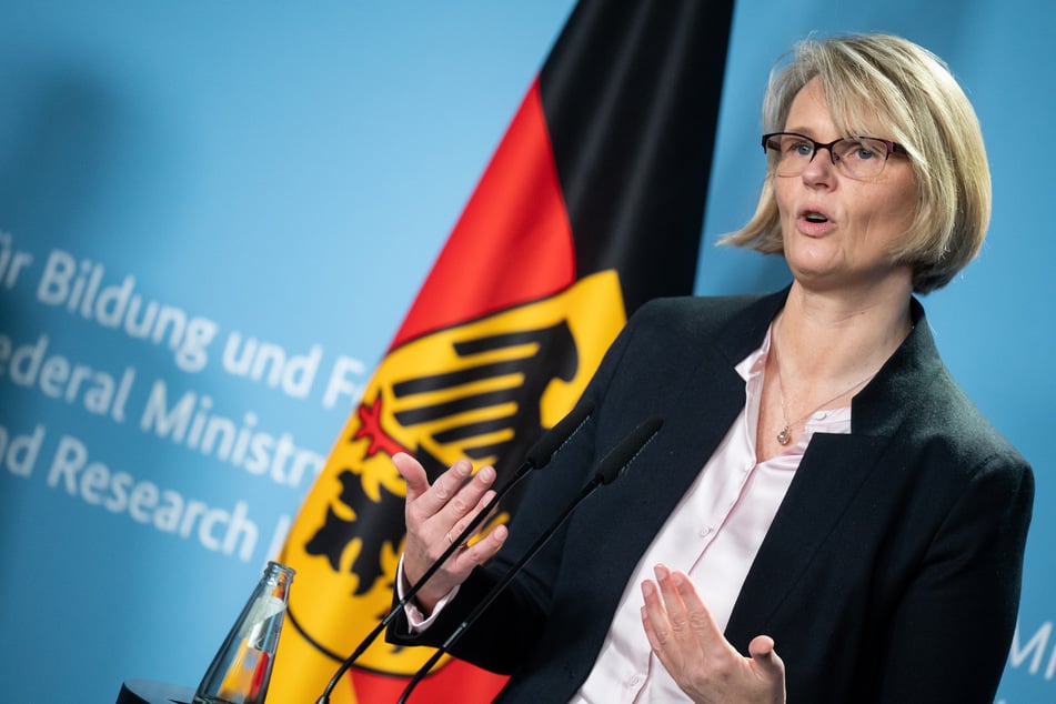 Bundesforschungsministerin Anja Karliczek (49, CDU).